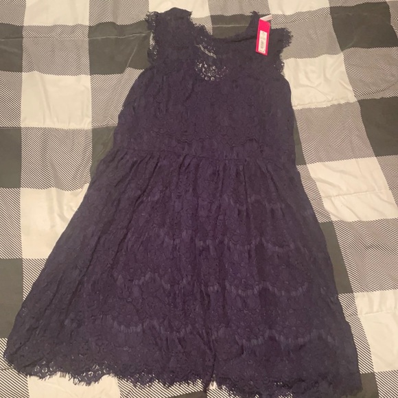 Dresses & Skirts - Navy blue lace mini dress